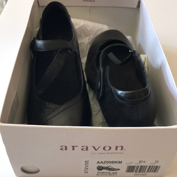 Aravon NWOT, Portia black dress shoes, 8.5… - Picture 3 of 9